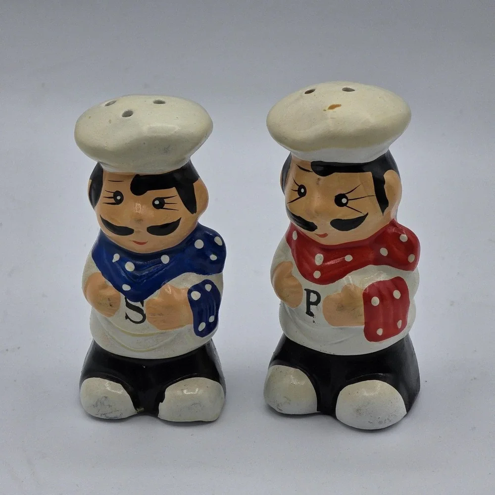 Chef Ceramic‎ Salt and Pepper Shakers Pair Hand Painted Kitchen Figurines Set